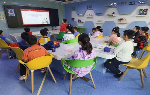 八大家花园社区"四点半学校"开展反诈宣传活动